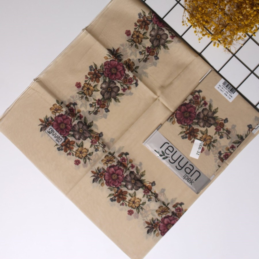 Reyyan İpek 90 Cm Oyalık Yazma 7006-32